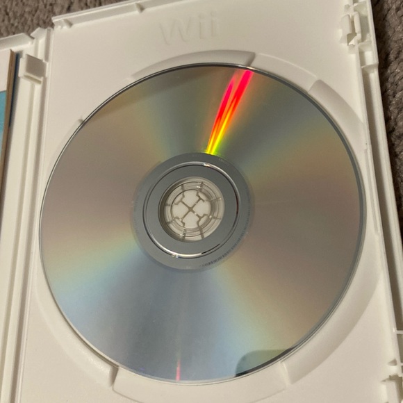 Animal Crossing City Folk Nintendo Wii Authentic Case, Disc and Booklet - Picture 4 of 6